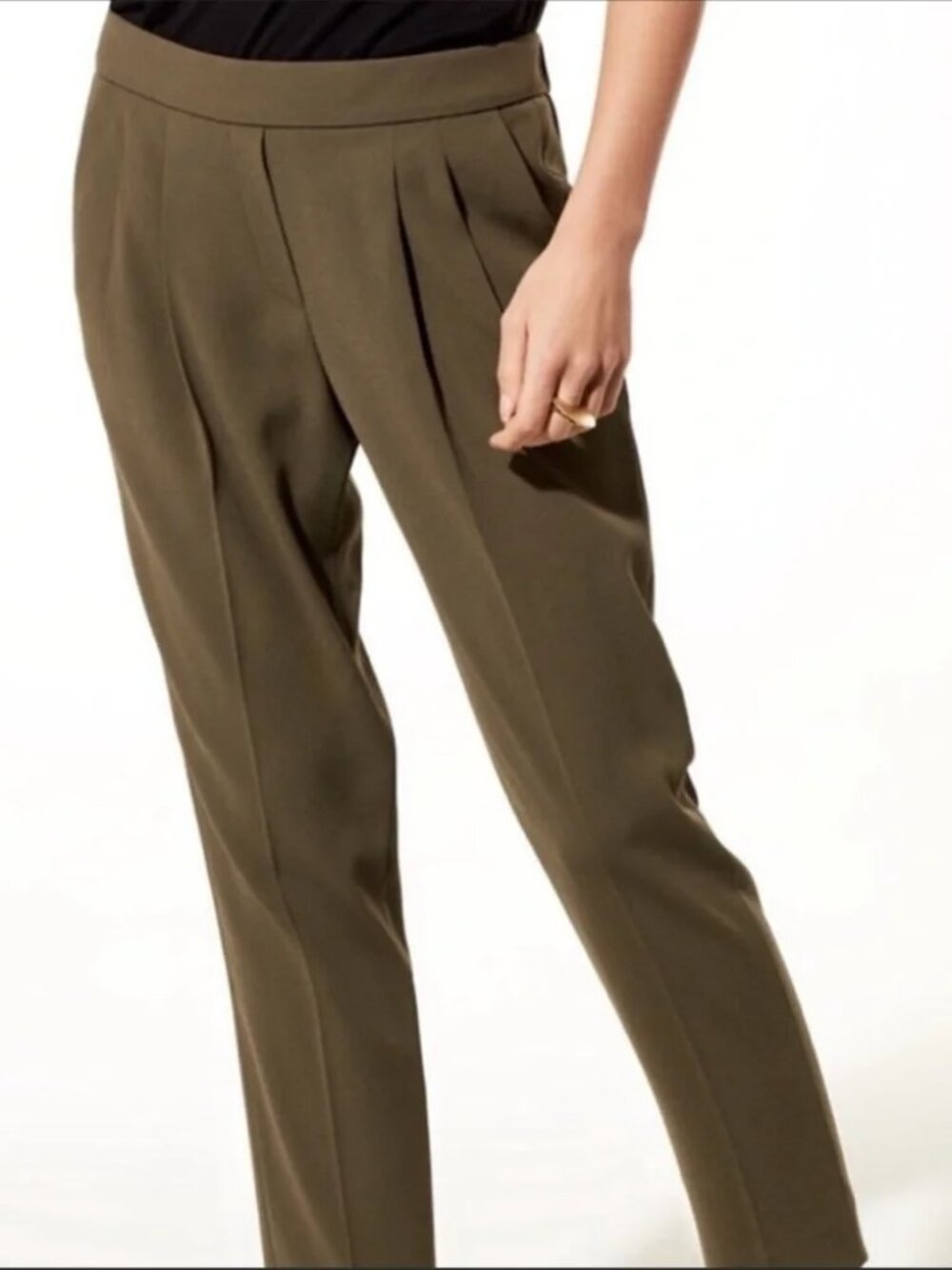 Aritzia Conan Pants Olive Green Tailored Trousers Chic Staple!